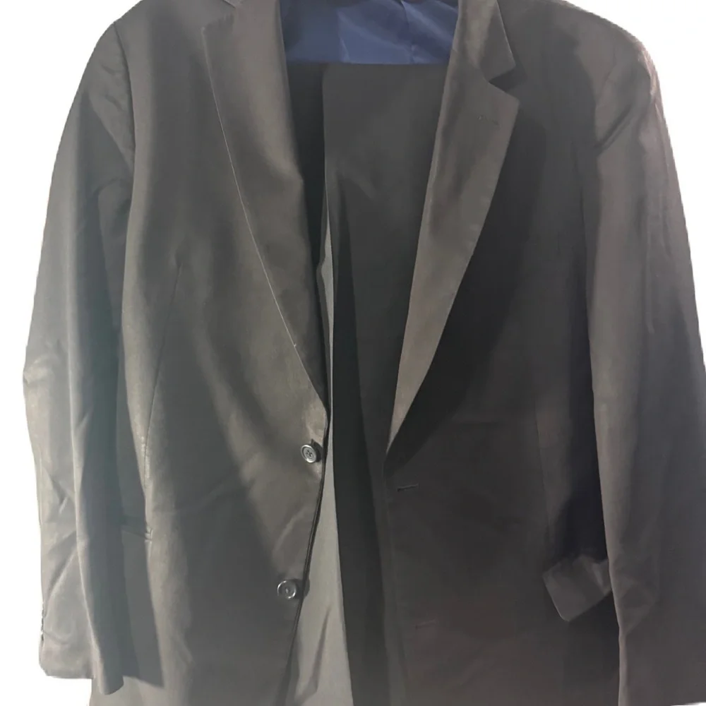 Bill Blass Essential Classic Black Men's Suit